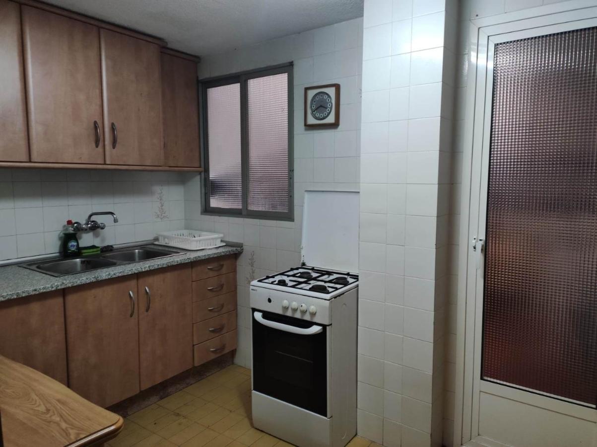 10-46-1- Комната В Квартире Для 4 Человек В Аликанте อาลิกันเต ภายนอก รูปภาพ